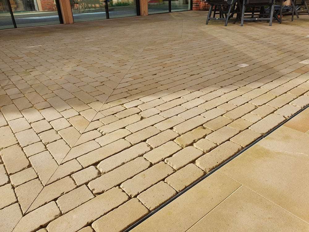 LANGLEY SANDSTONE PAVIORS - Etched