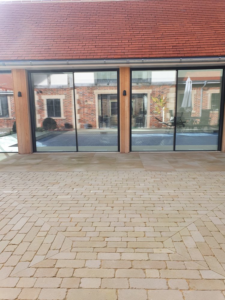 LANGLEY SANDSTONE PAVIORS - Etched