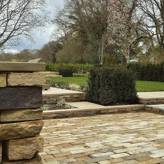 DENHOLME COURTYARD COBBLES - 100mm x random lengths