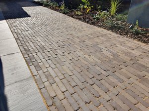 GRATTON CLAY PAVERS - 50 x 200mm x 65mm
